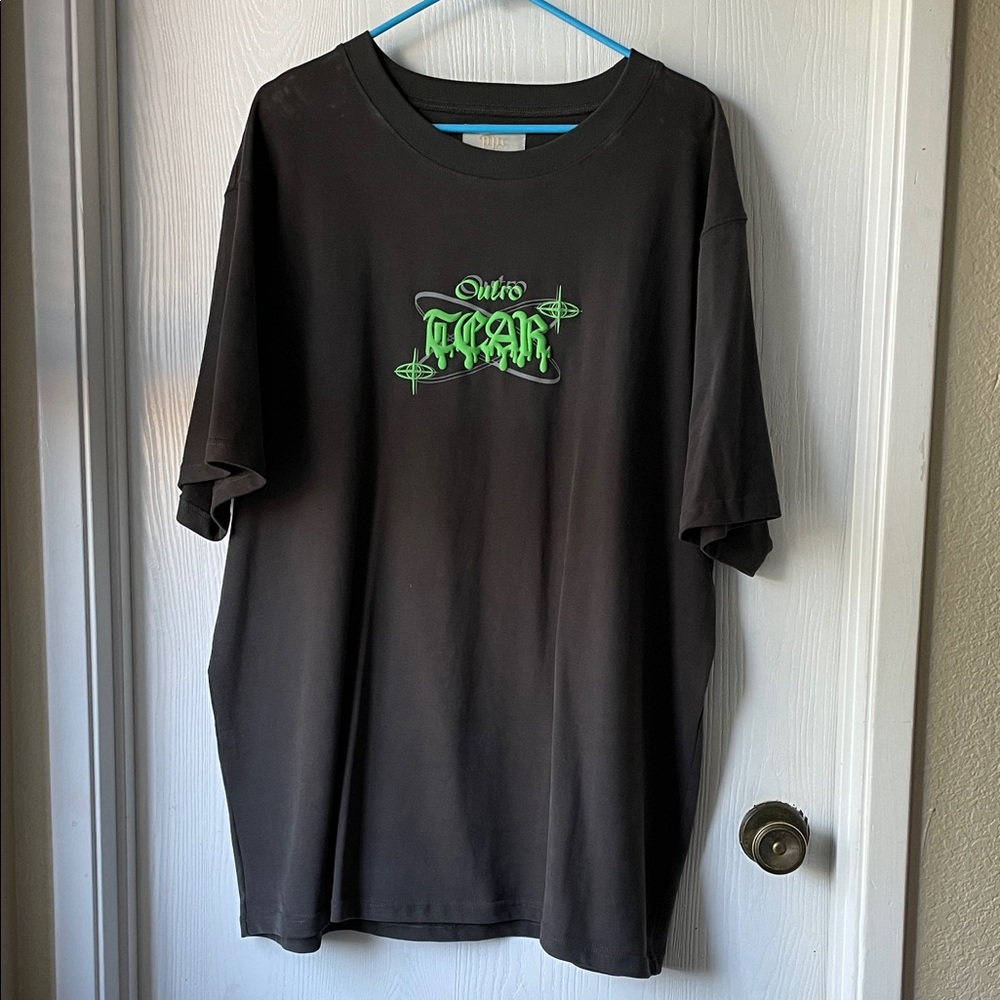 Private Paradise BTS Outro: Tear T-Shirt